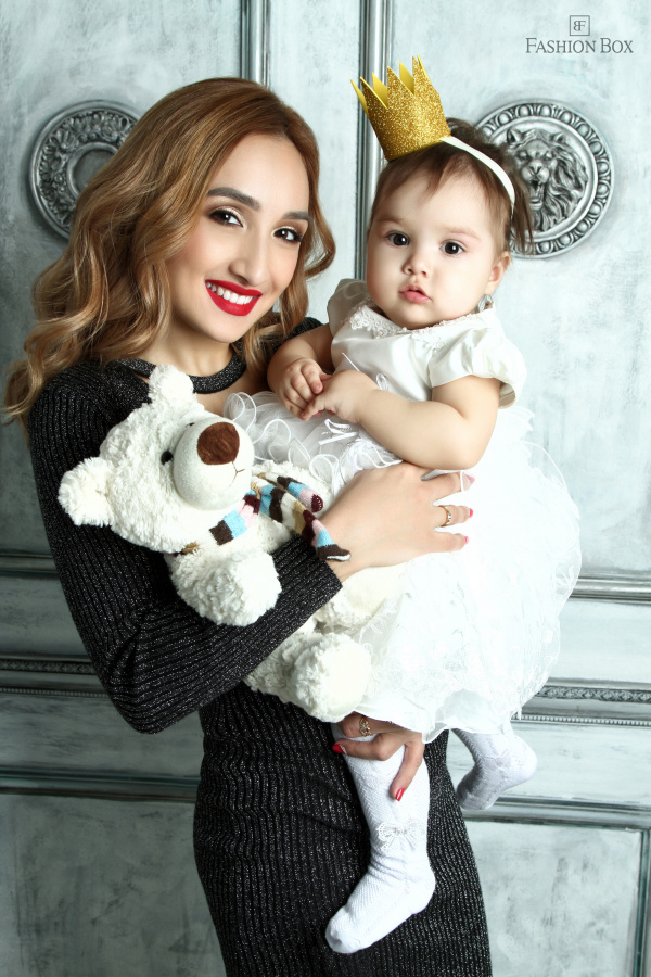 Подарите семье праздник и семейную студийную фотосессию
<!--'start_frame_cache_3JiYAU'--> – фото № 3